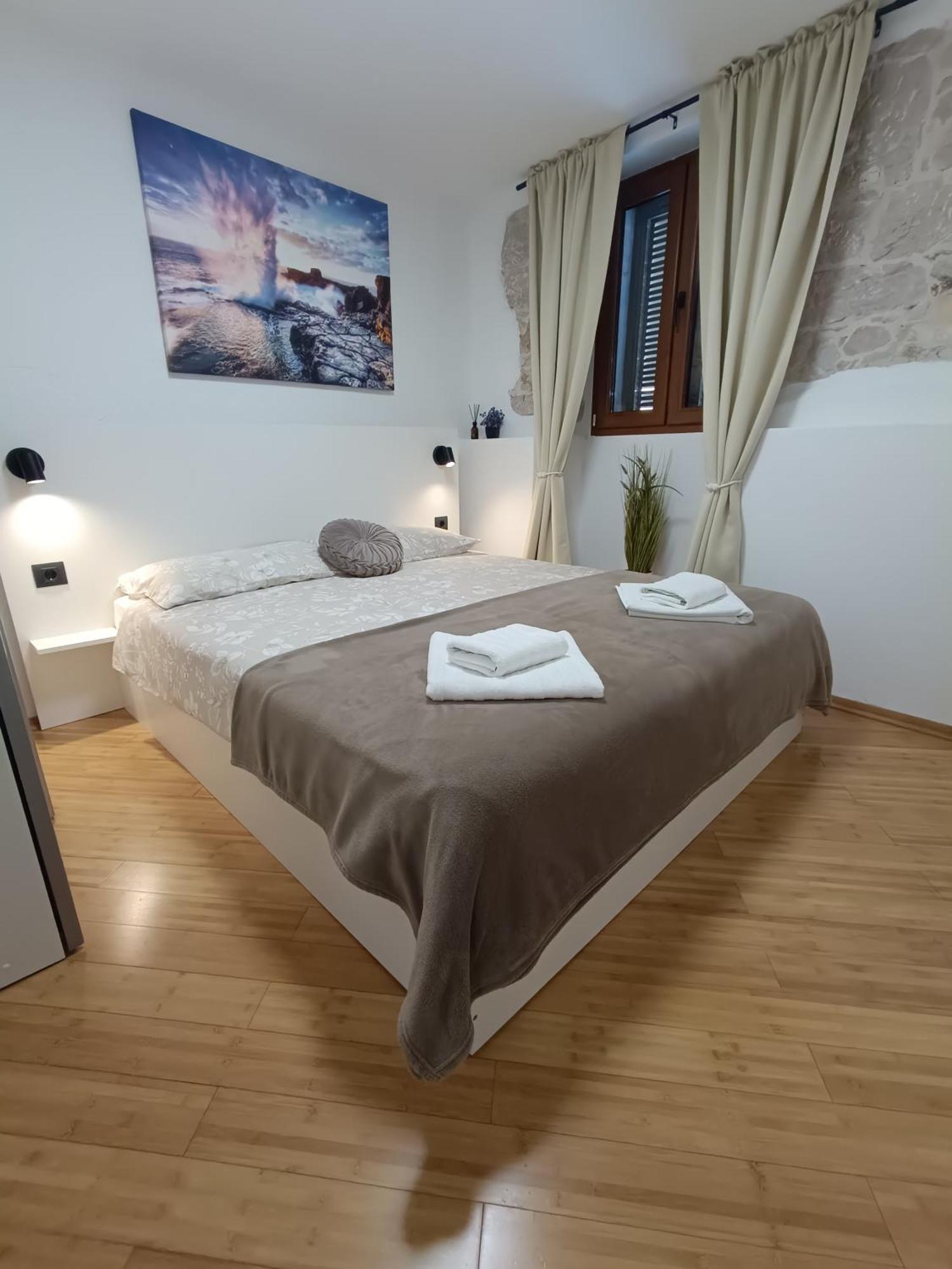 Adria Pearl Appartments Vrsar Exterior foto
